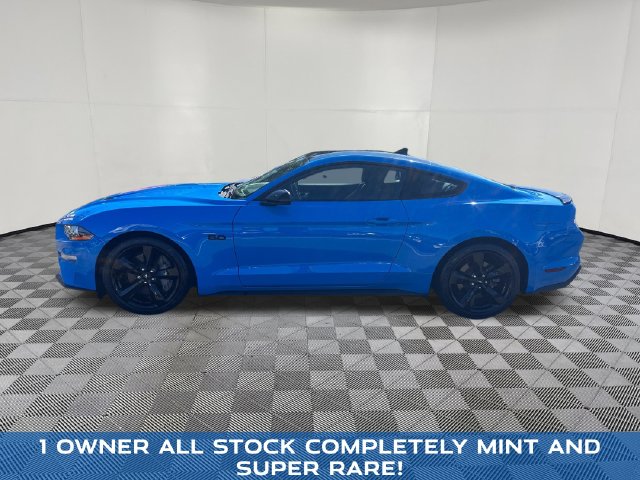 2022 Ford Mustang view 3