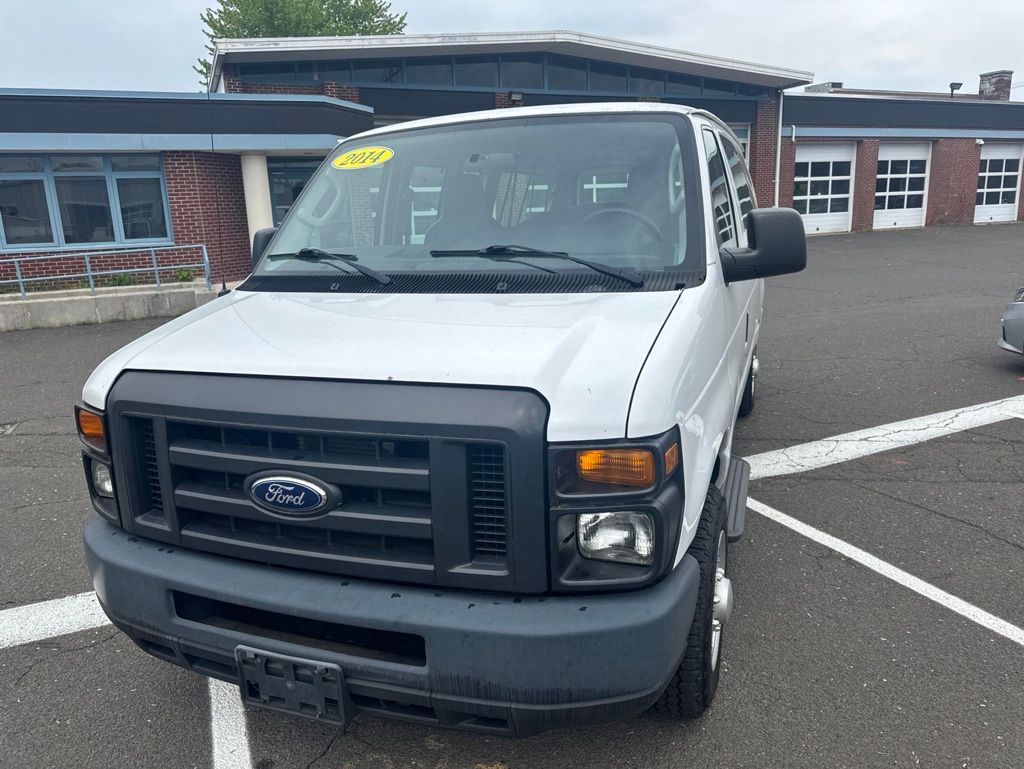2014 Ford E-350SD view 2