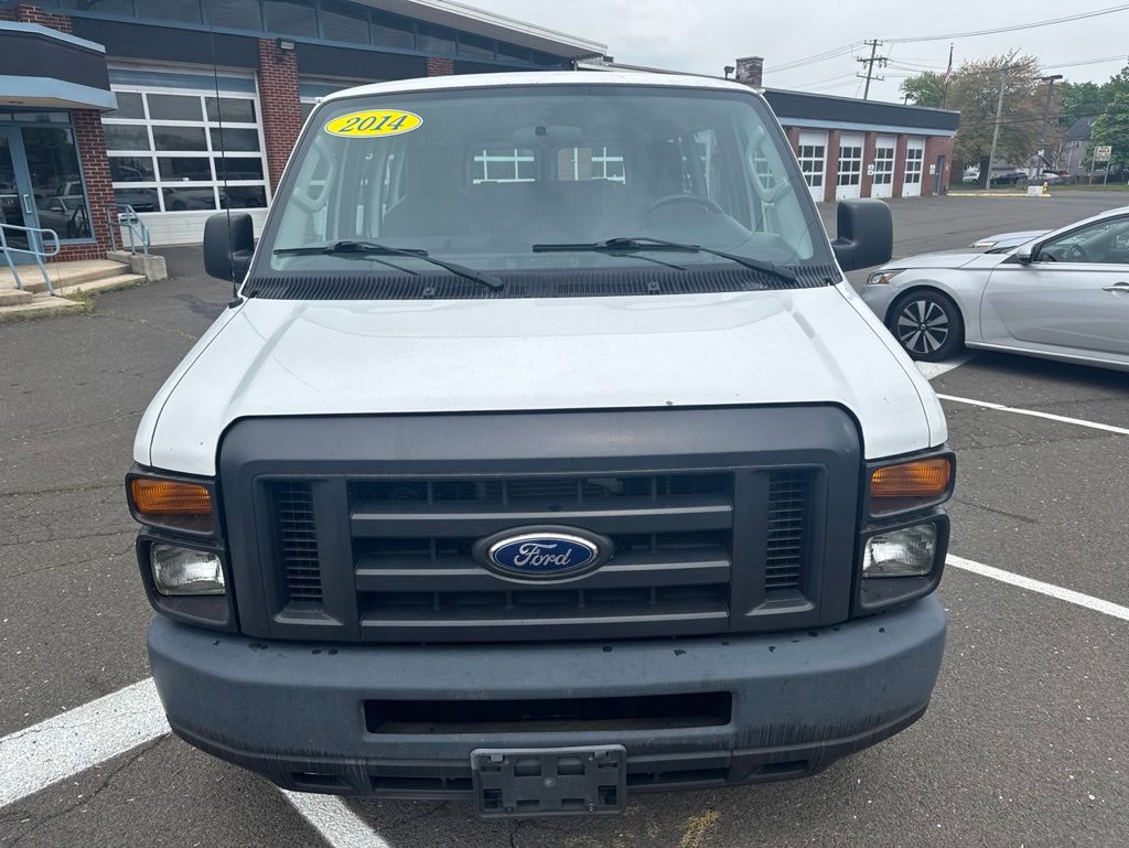 2014 Ford E-350SD view 3