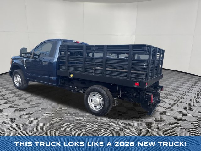 2017 Ford F-250SD view 3