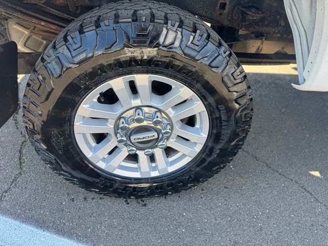 2017 Ford F-350 Super Duty XL - Photo 31