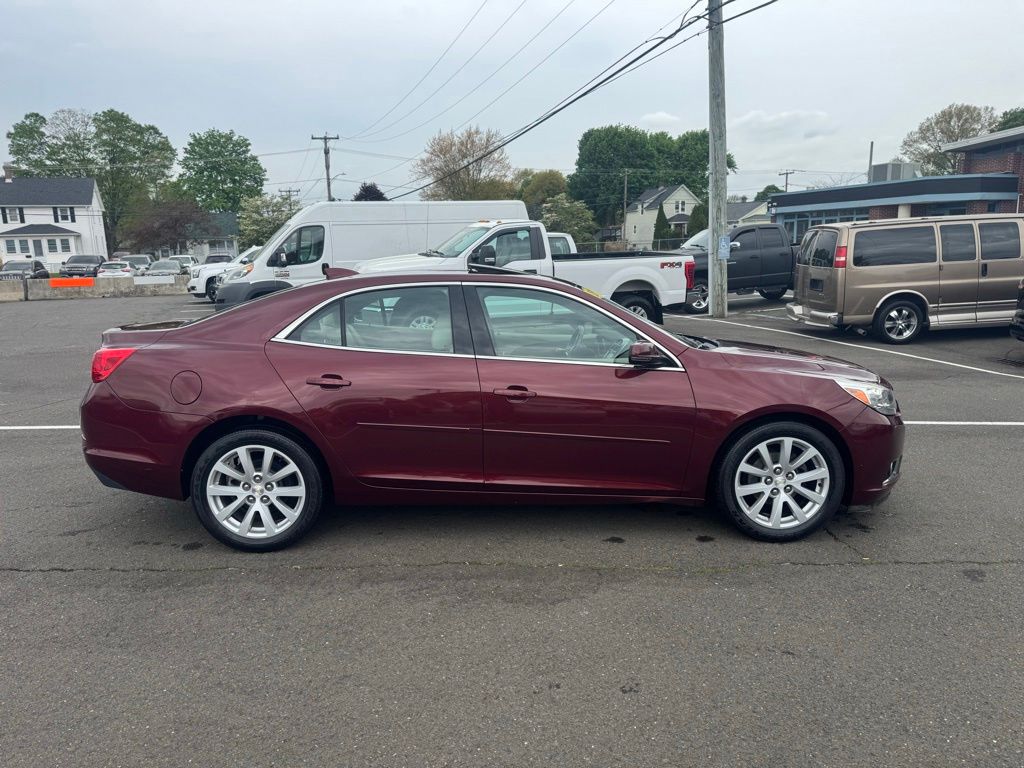 2015 Chevrolet Malibu view 4