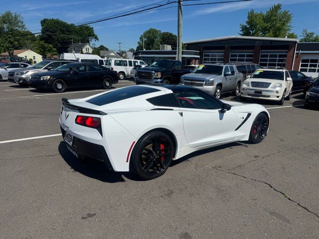 2014 Chevrolet Corvette Stingray view 5