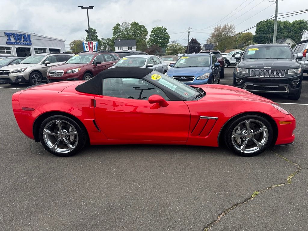 2010 Chevrolet Corvette view 3
