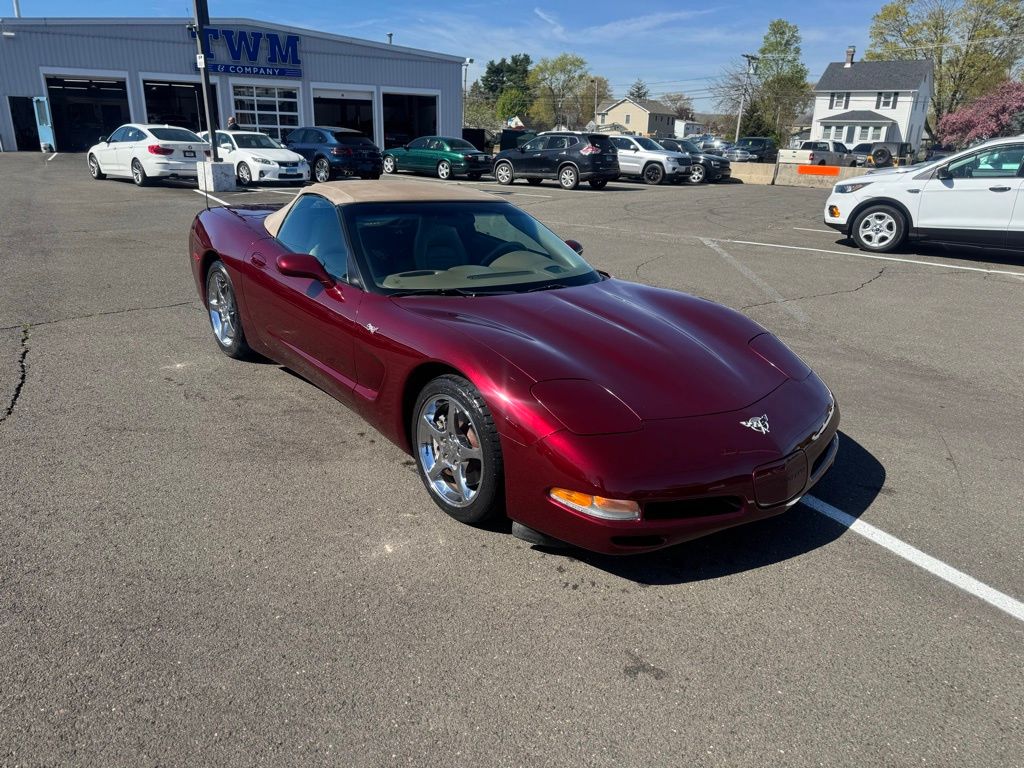 2003 Chevrolet Corvette view 3