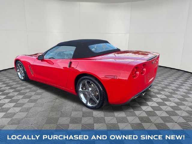 2006 Chevrolet Corvette view 3