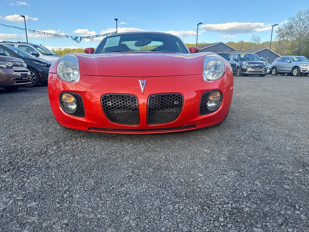 2008 Pontiac Solstice view 4