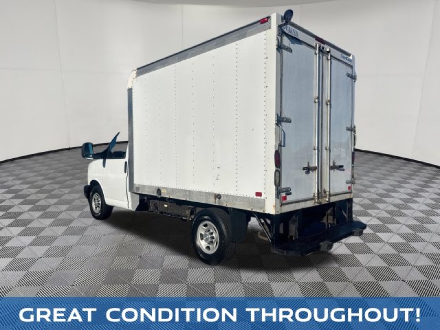 2017 Chevrolet Express 3500 view 3