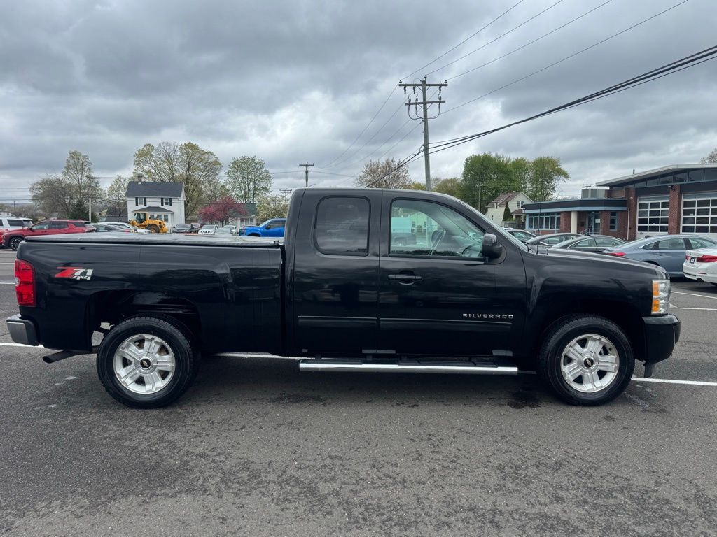 2013 Chevrolet Silverado 1500 view 4