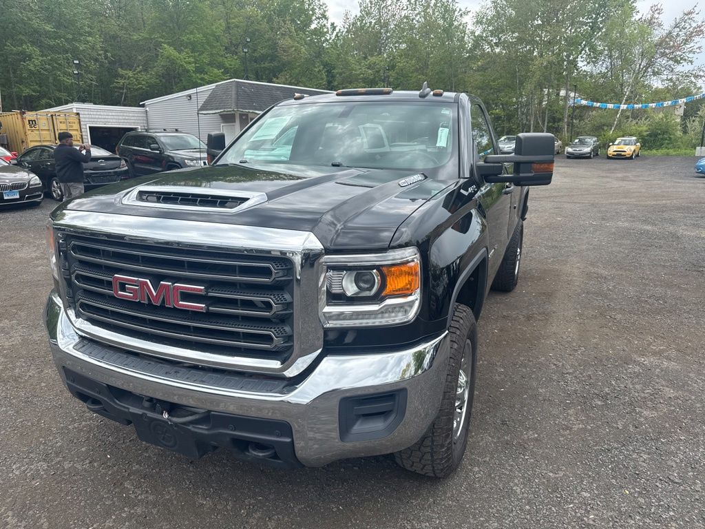 2017 GMC Sierra 3500HD view 2
