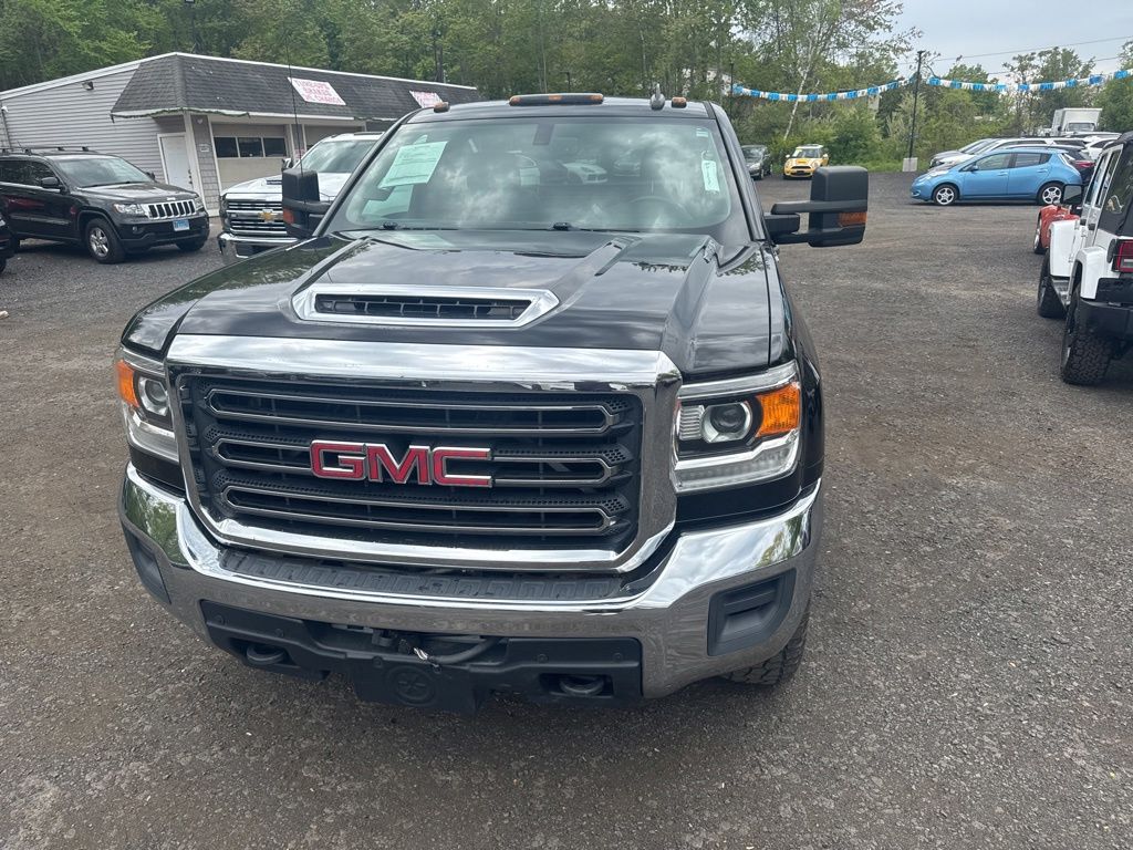 2017 GMC Sierra 3500HD view 3