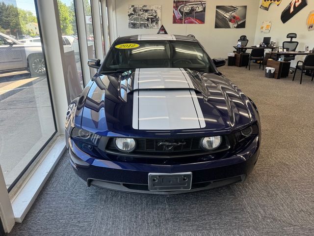 2012 Ford Mustang view 3
