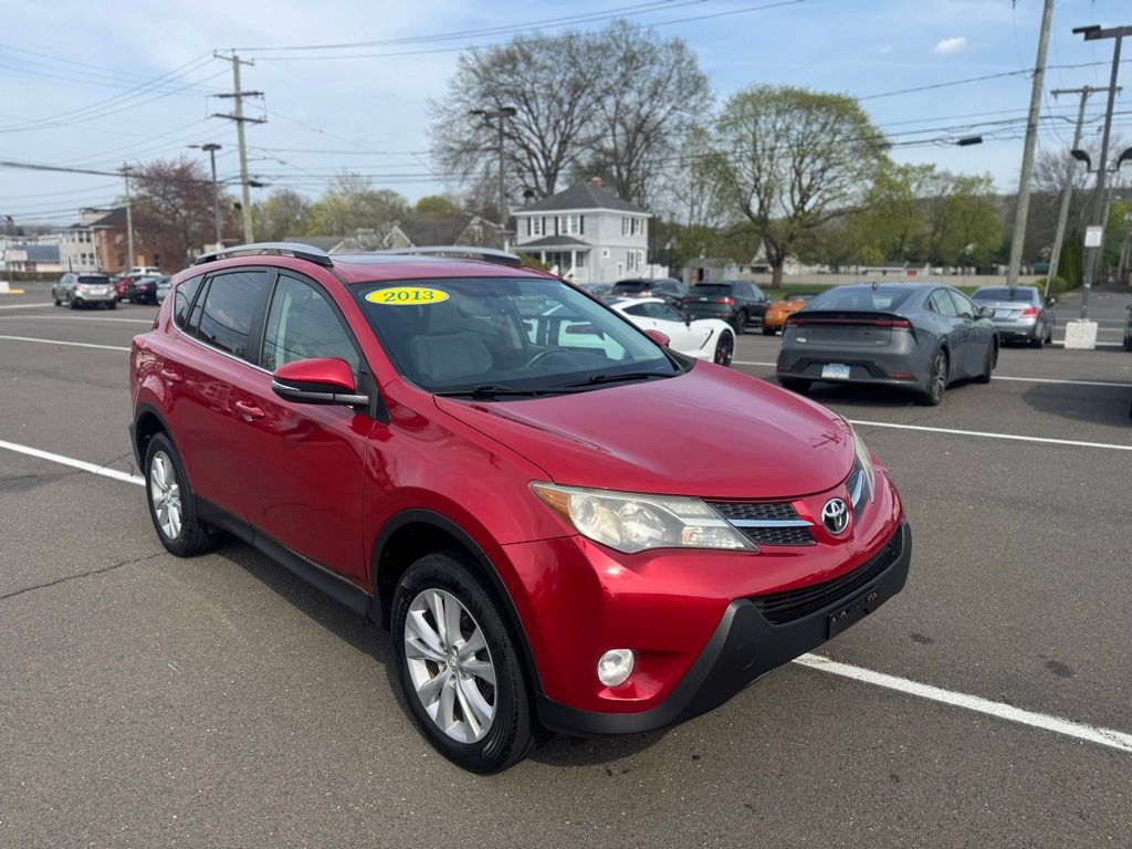 2013 Toyota RAV4 view 3