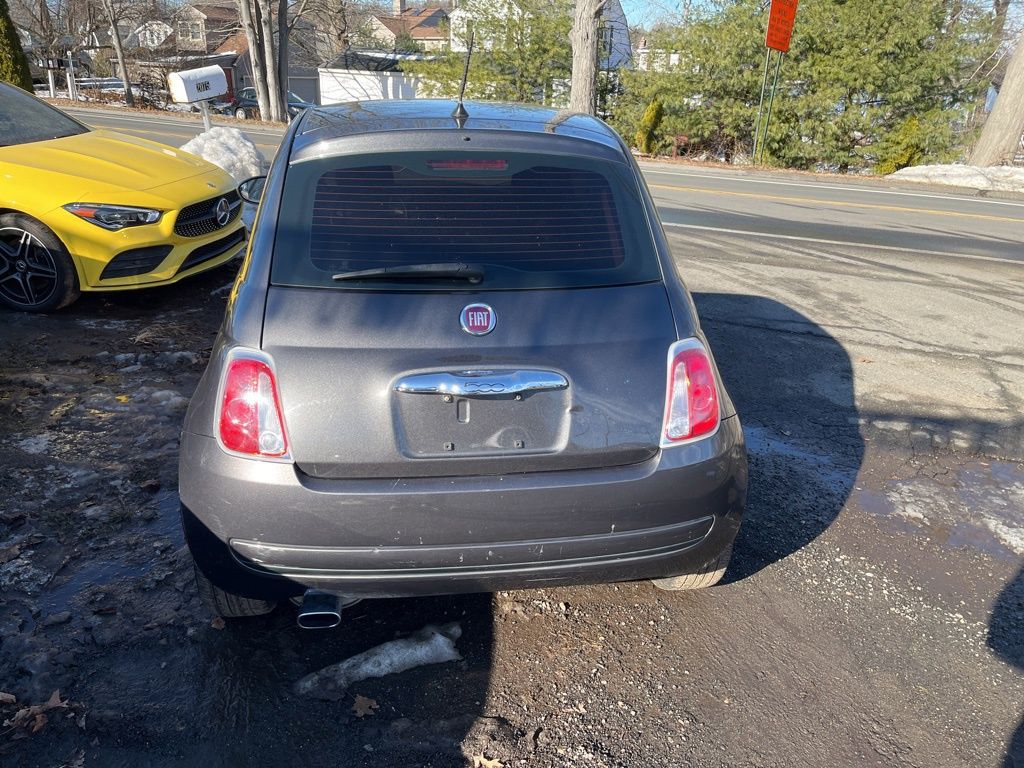 2015 Fiat 500 view 3
