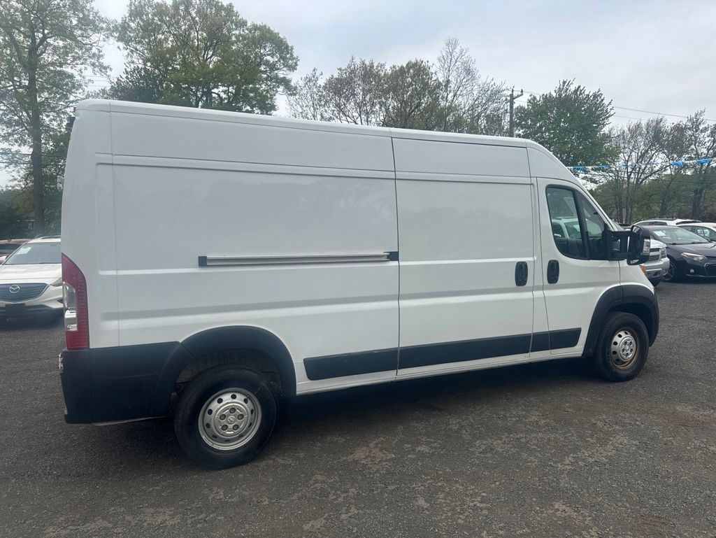 2023 Ram ProMaster 2500 view 4