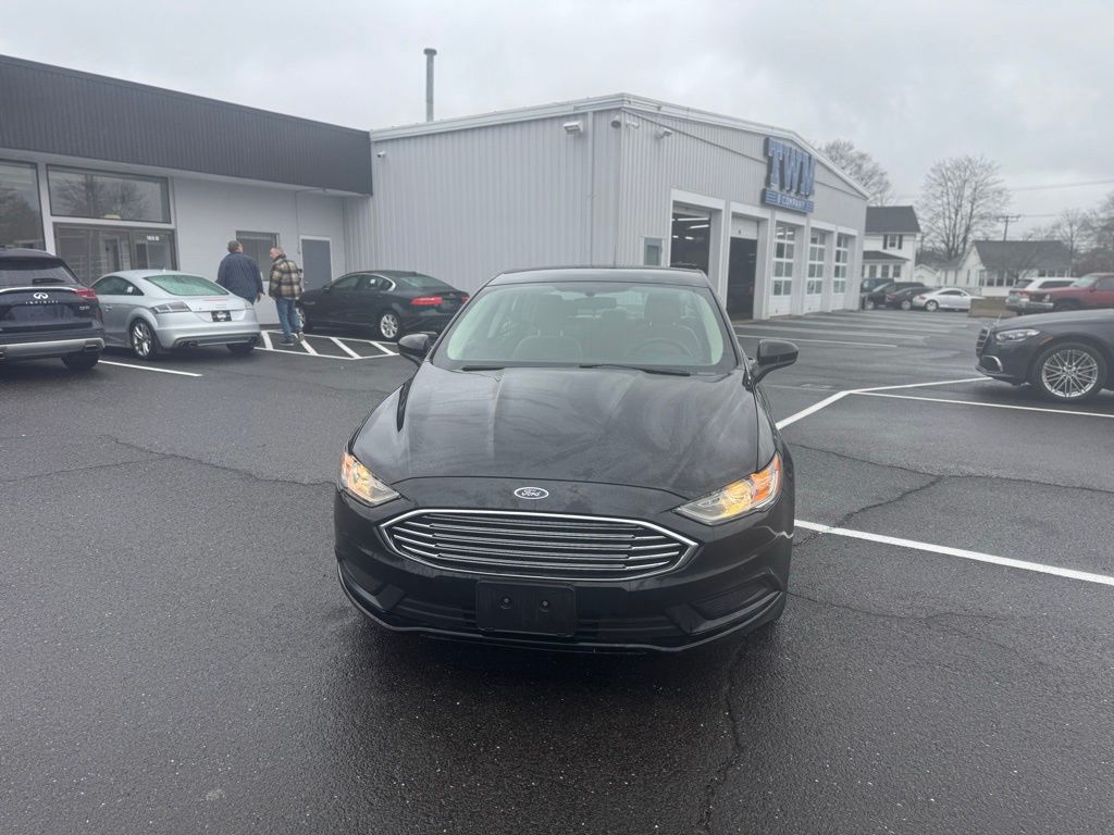 2018 Ford Fusion Hybrid view 2