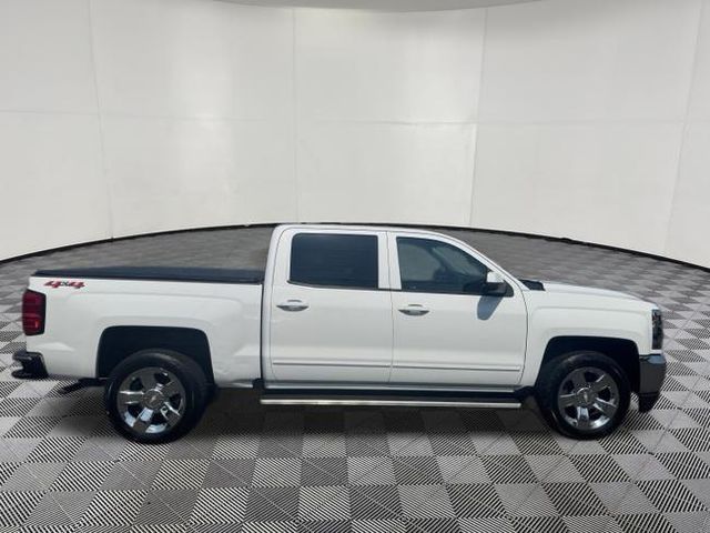 2018 Chevrolet Silverado 1500 view 4