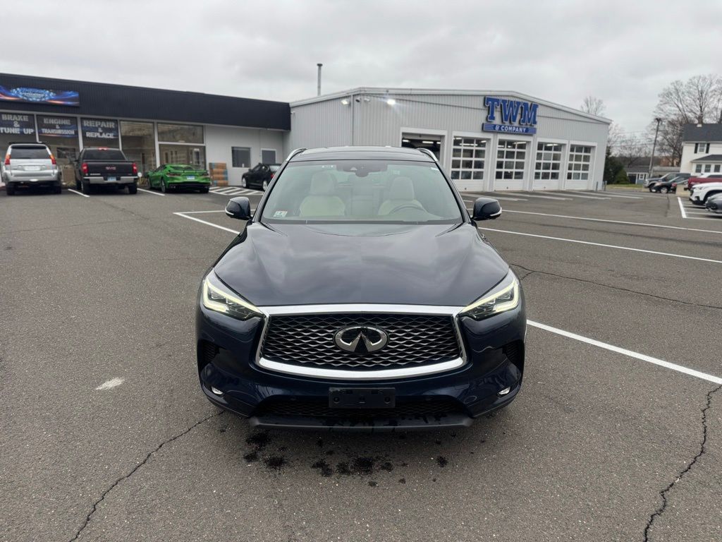 2019 INFINITI QX50 view 2