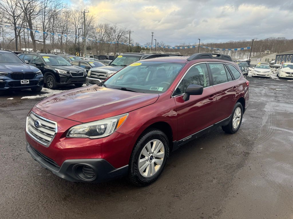 2017 Subaru Outback view 3