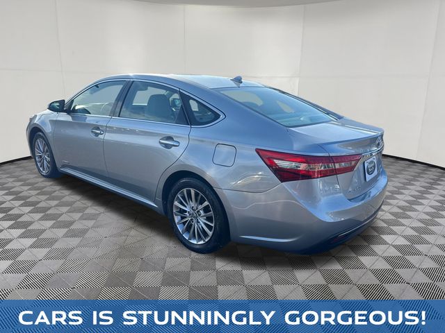 2016 Toyota Avalon Hybrid view 4
