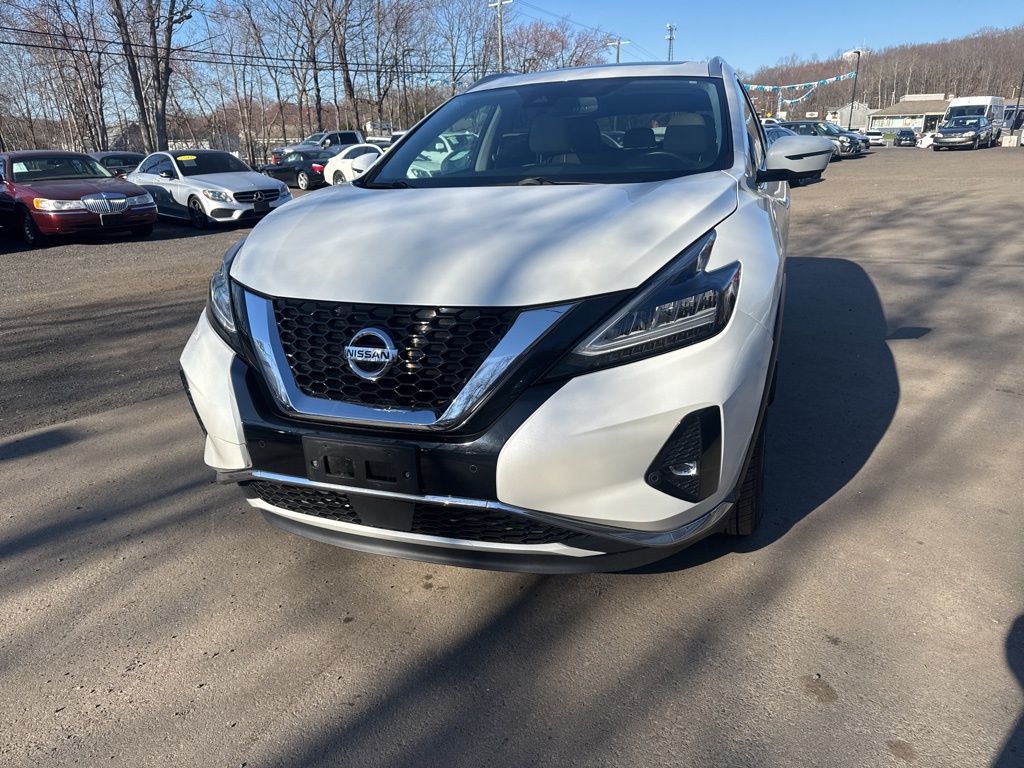 2020 Nissan Murano view 2