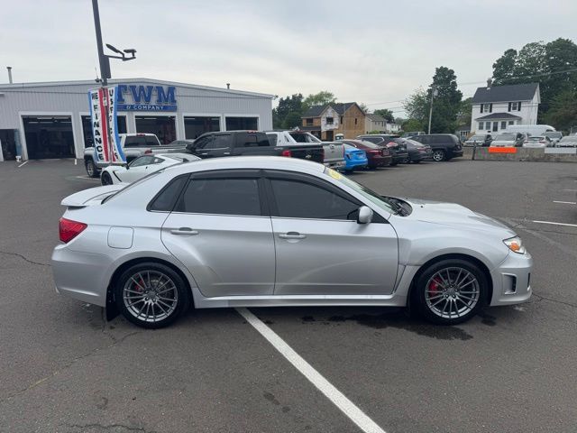 2011 Subaru Impreza view 4
