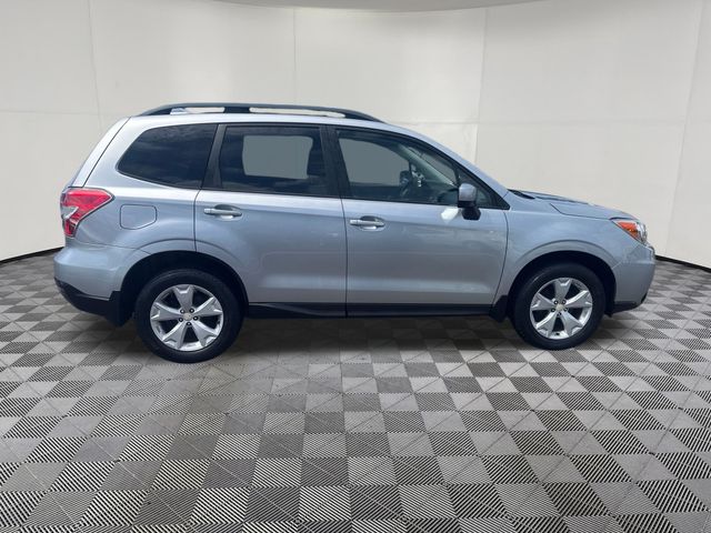 2016 Subaru Forester i Premium - Photo 6
