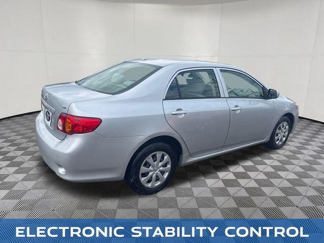 2010 Toyota Corolla view 5