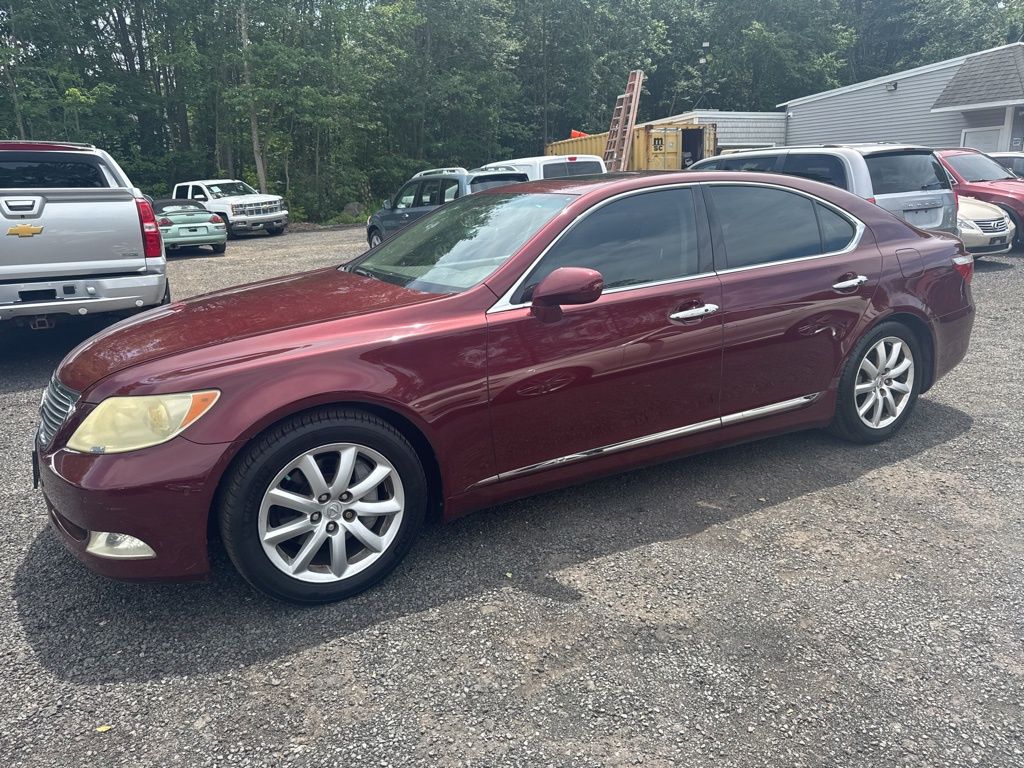 2007 Lexus LS view 2