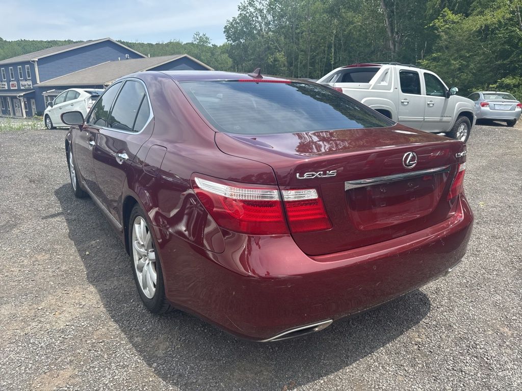 2007 Lexus LS view 4