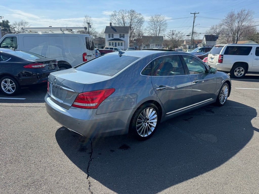 2014 Hyundai Equus view 5