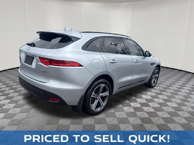 2018 Jaguar F-PACE view 5