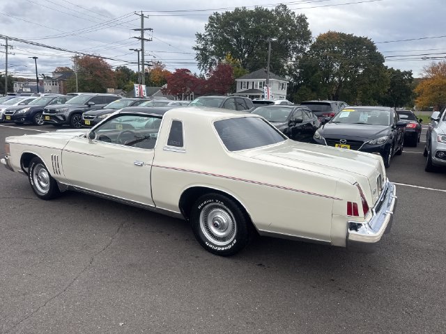 1979 Chrysler 300 view 3