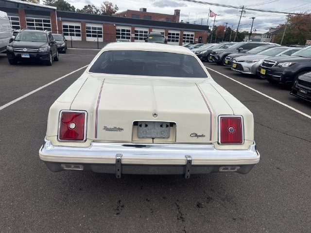 1979 Chrysler 300 view 4