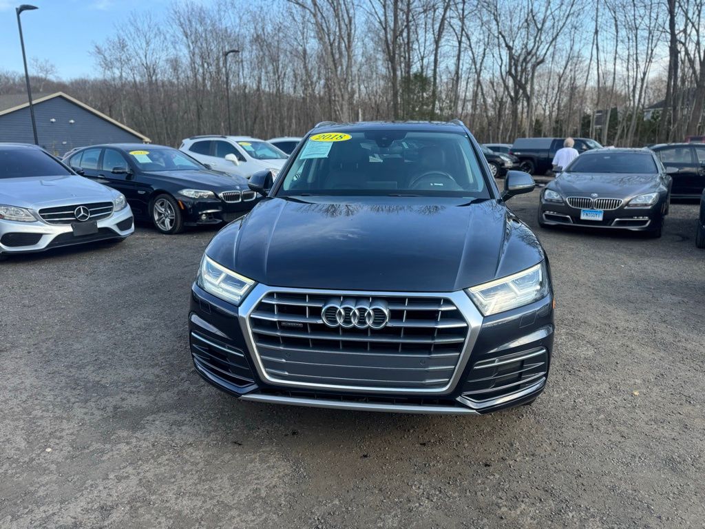 2018 Audi Q5 view 2
