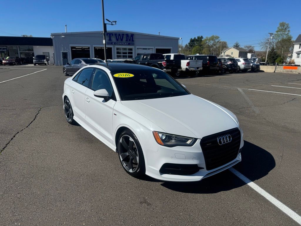 2016 Audi A3 view 3
