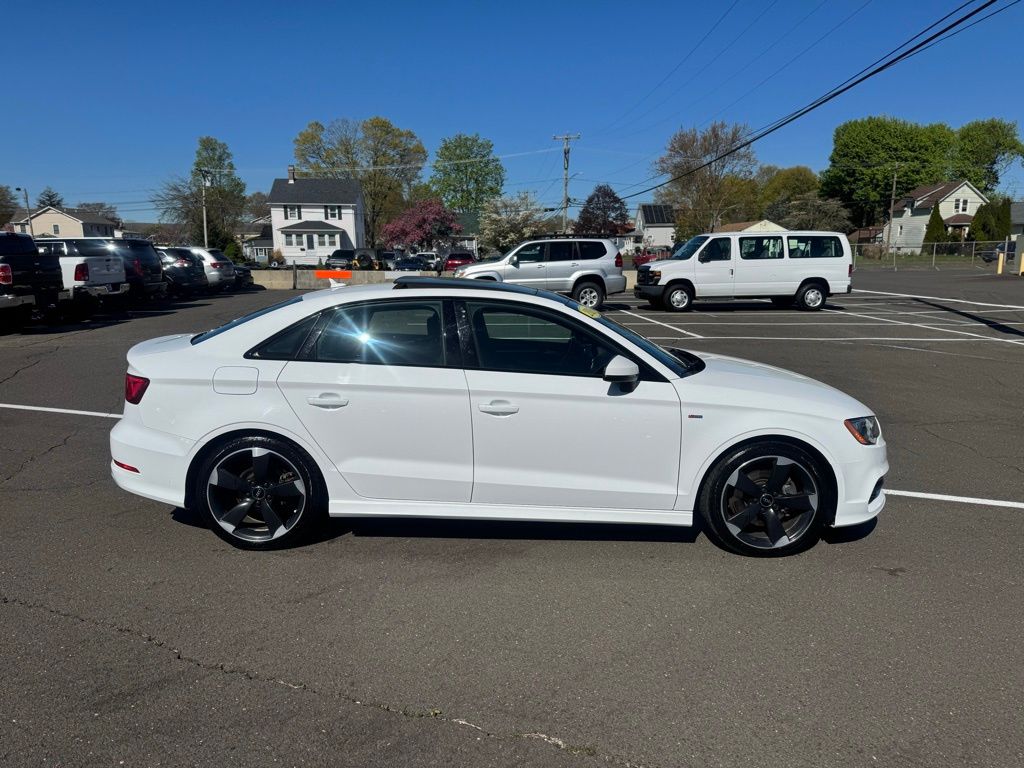 2016 Audi A3 view 4