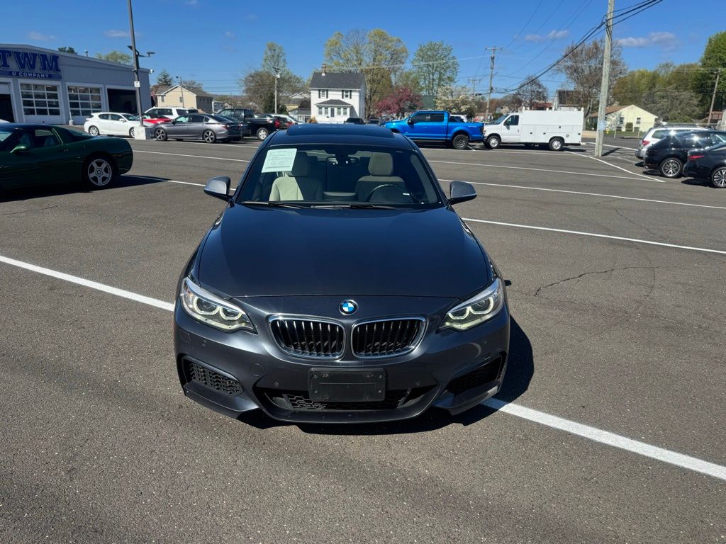 2015 BMW 2 Series view 2