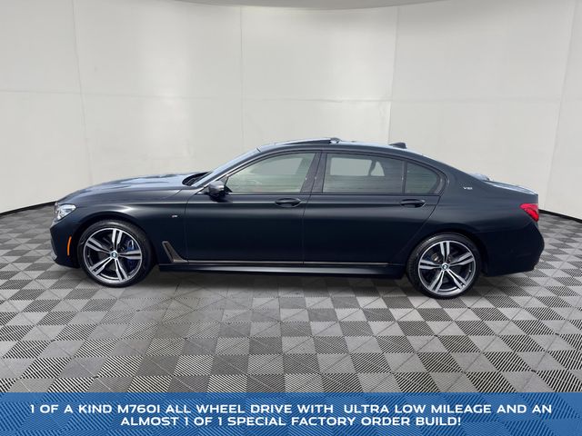 2018 BMW 7 Series view 3