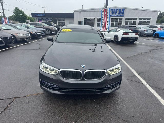 2017 BMW 5 Series view 2