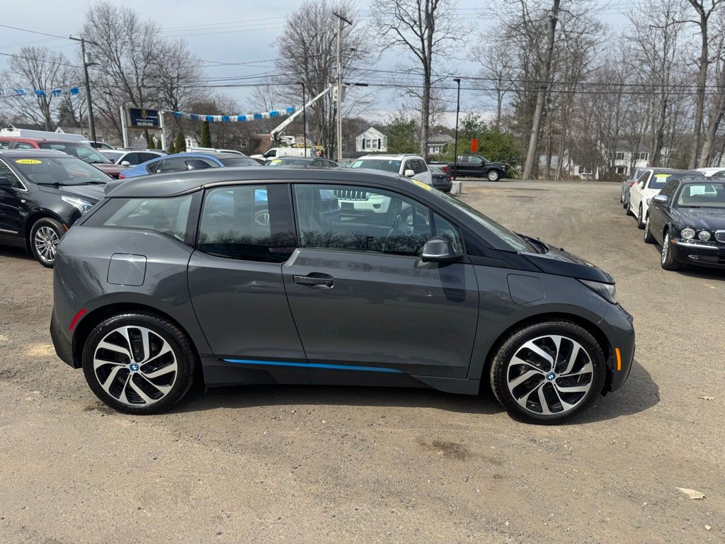 2014 BMW i3 view 4