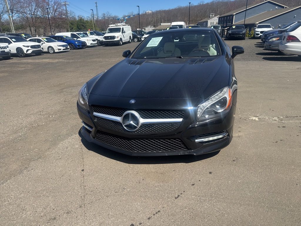 2014 Mercedes-Benz SL-Class view 2