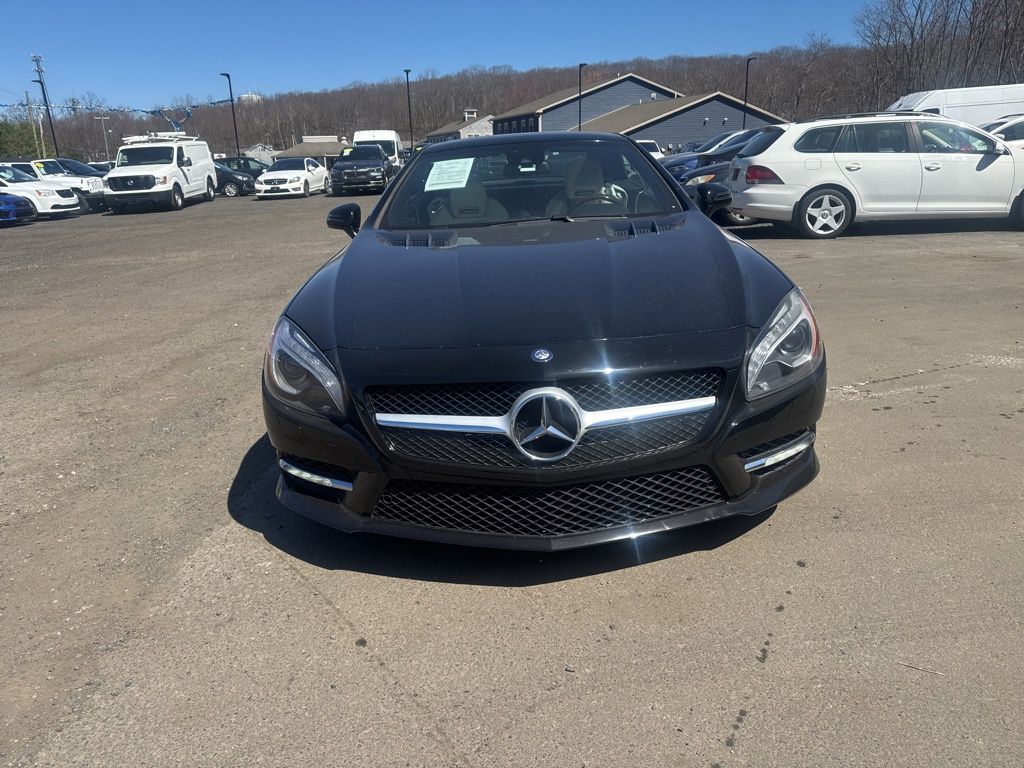 2014 Mercedes-Benz SL-Class view 3