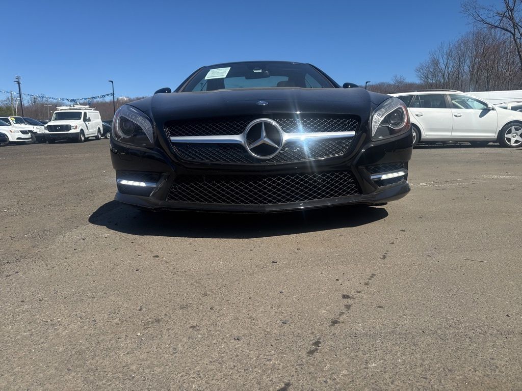 2014 Mercedes-Benz SL-Class view 4