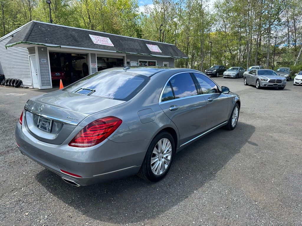 2015 Mercedes-Benz S-Class view 4