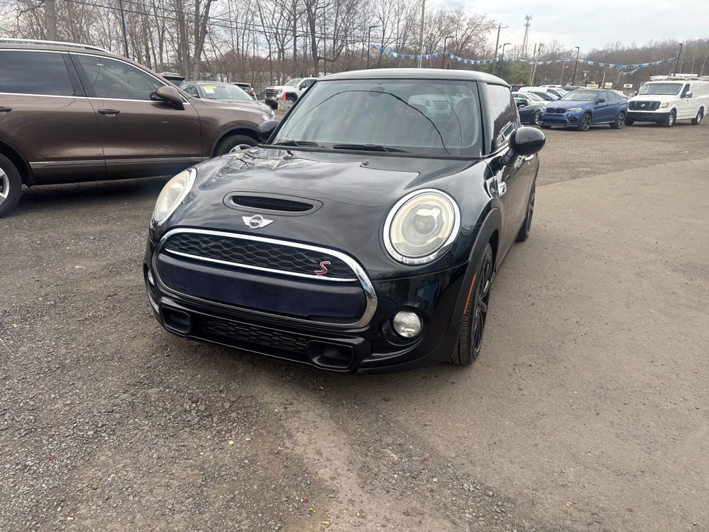 2018 MINI Cooper S view 2
