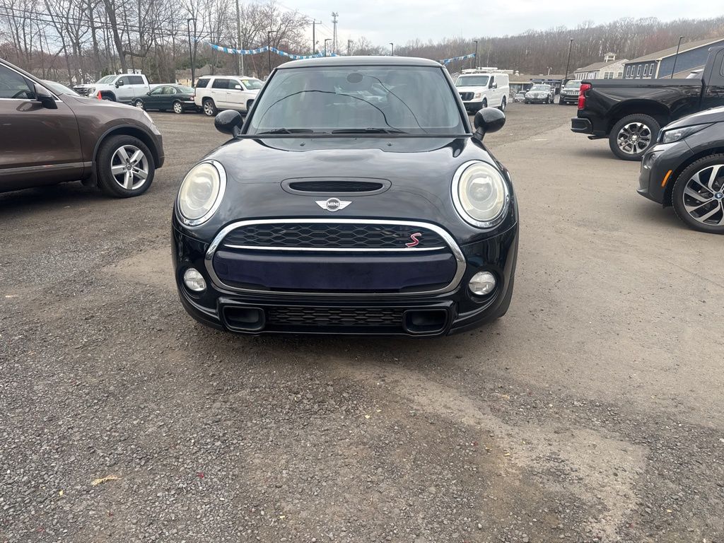 2018 MINI Cooper S view 3