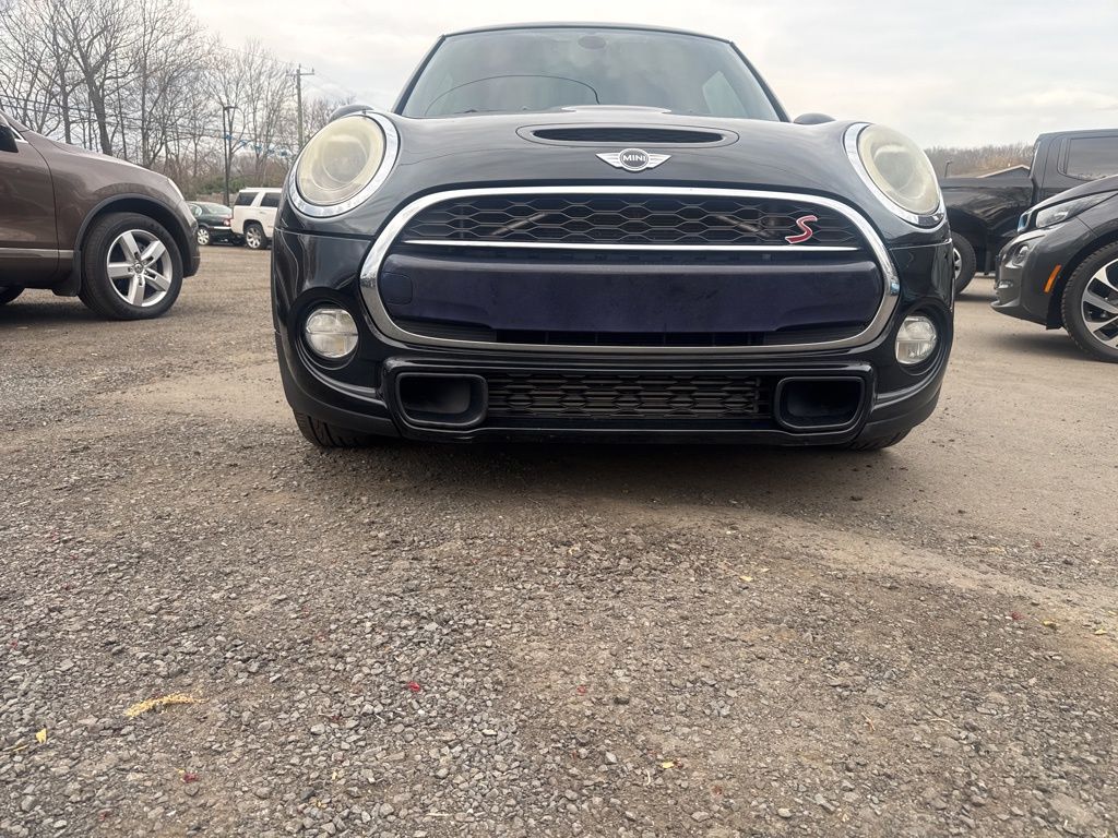 2018 MINI Cooper S view 4