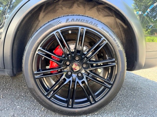 2015 Porsche Cayenne Turbo - Photo 11