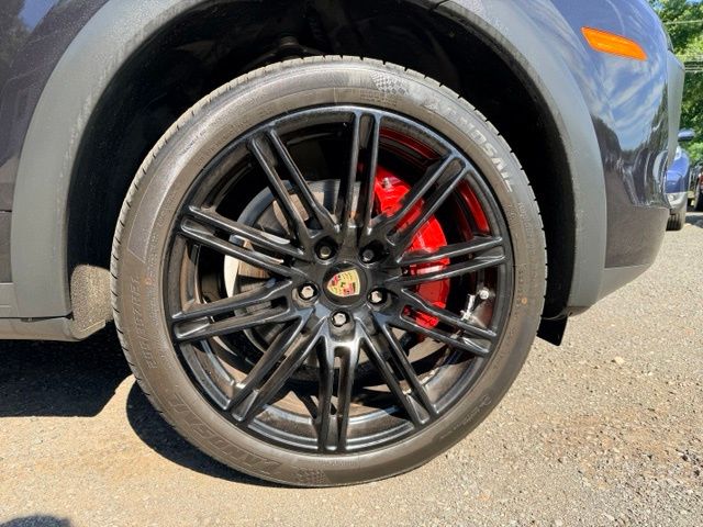2015 Porsche Cayenne Turbo - Photo 13